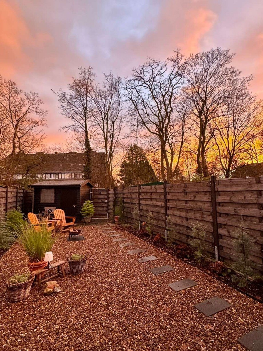Abendstimmung im Garten Bild 2 Haus Bremen