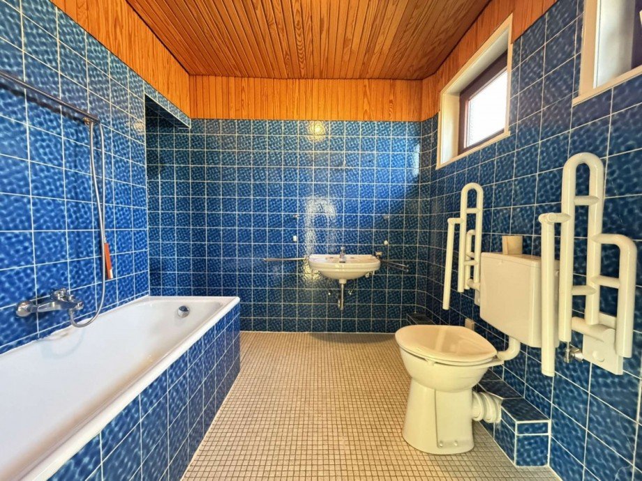 Badezimmer Bild 3 Doppelhaush�lfte Bremen