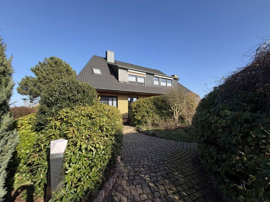 Ansicht vom Grundst�ckszugang Haus Weyhe