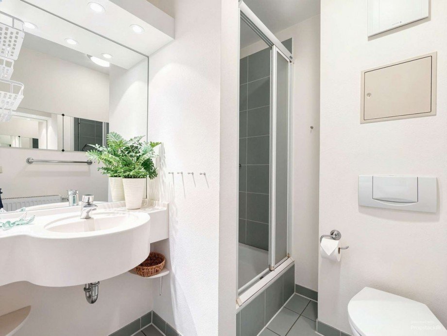 Badezimmer Bild 1 Wohnung K�hlungsborn