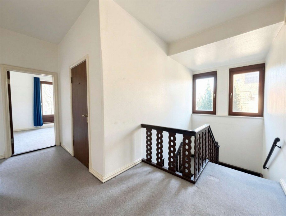 Treppenhaus OG Doppelhaush�lfte Bremen