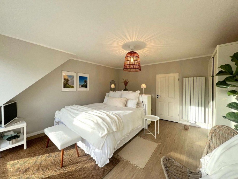 Schlafzimmer 1 Bild 1 Haus Bremen