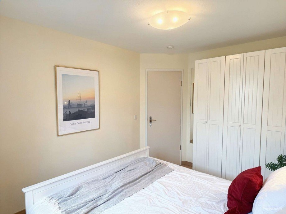 Schlafzimmer Bild 2 Wohnung K�hlungsborn