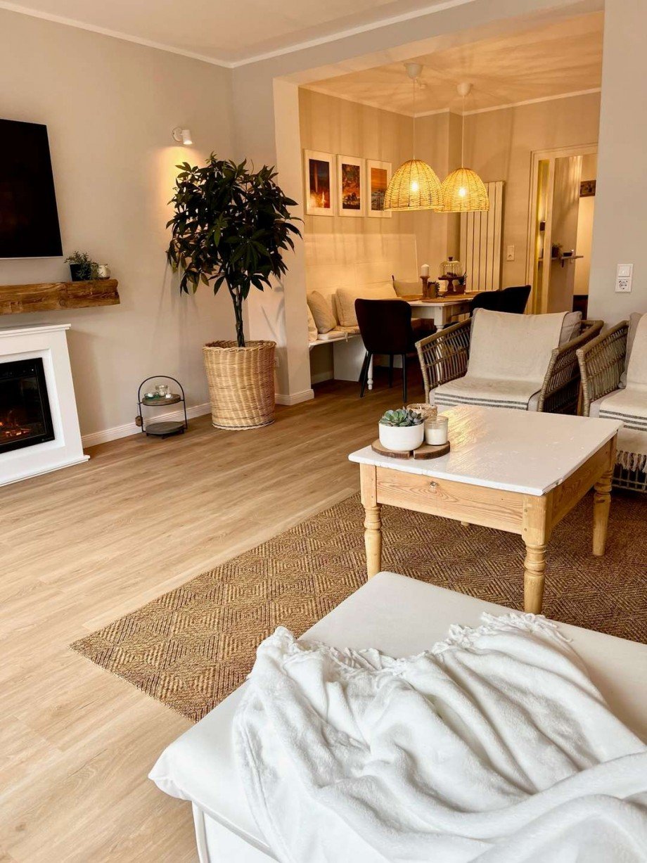 Blick vom Wohnzimmer zur Essecke Haus Bremen