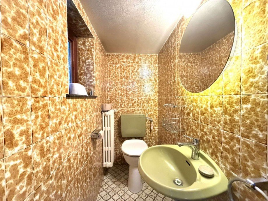 G�ste-WC Doppelhaush�lfte Bremen